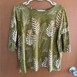 CLOSET CLEAN OUT!! 💚 Fighting Eel Top 💚